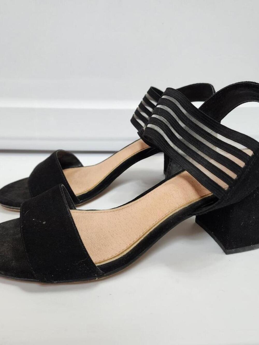 Lauren Blakwell 8.5 Black Velour Heels Shoes